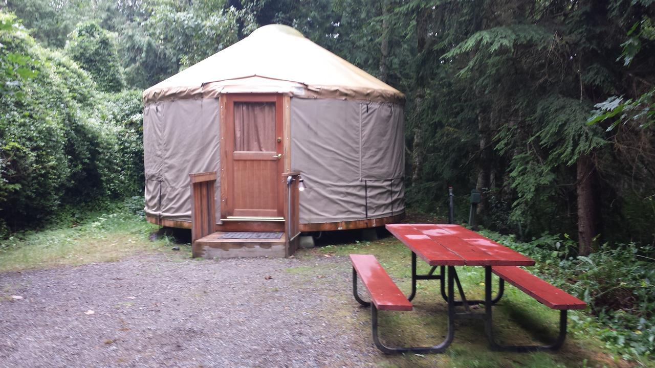 Mount Vernon Camping Resort 16 Ft. Yurt 6 Bow Exterior foto